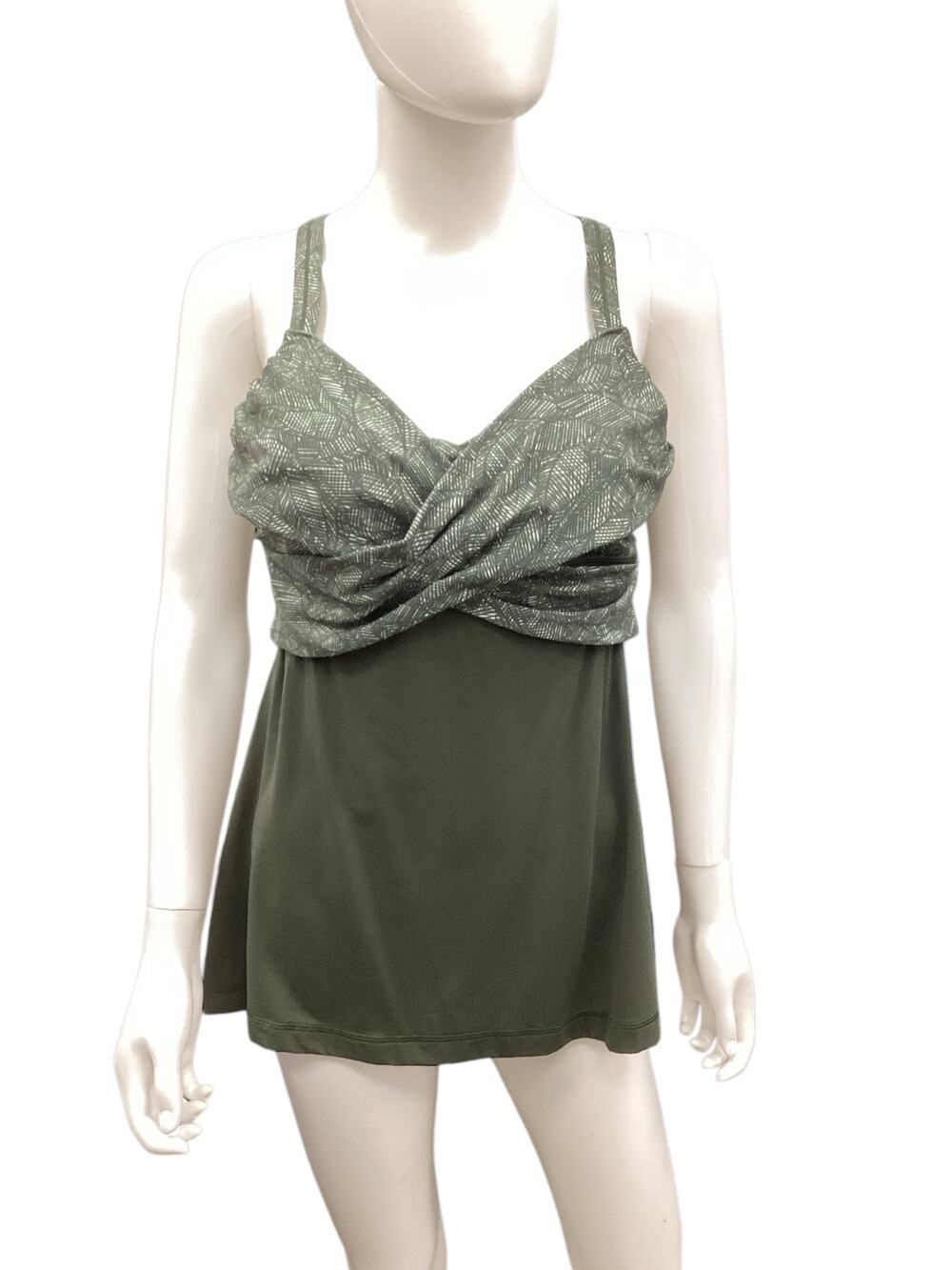 Lululemon Women’s Sport Top With Bra Size 12 Yoga/ Running Top Dark Green